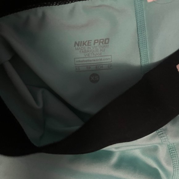Nike Pro Shorts - Picture 2 of 5